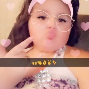 Meet your Posher, Carrie